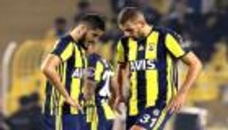 بنزية وسليماني يتمسكان بأمل المشاركة في أمم أفريقيا 