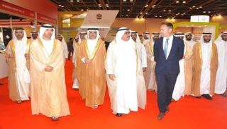 حمدان بن راشد يفتتح فعاليات معرض الشرق الأوسط للكهرباء 2019