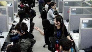 نمو قطاع الخدمات "الأدنى" في 4 أشهر