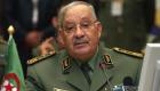 الجيش الجزائري يتهم أطرافا لم يسمها بمحاولة زعزعة الاستقرار