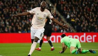 لوكاكو قاد يونايتد لانتصار تاريخي