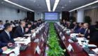 بالصور.. أبوظبي والصين تبحثان آفاق التعاون في مجال الطاقة