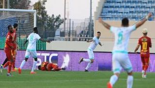 عمر السومة مهاجم أهلي جدة 