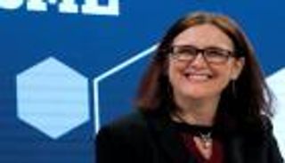 أوروبا تعتزم التفاوض على "السلع الصناعية" في محادثات التجارة مع أمريكا