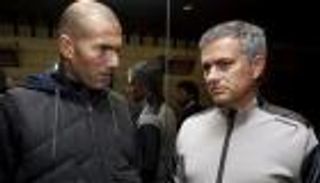 بيريز ينتظر زيدان لحسم موقف مورينيو