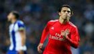 ولفرهامبتون يزاحم عمالقة أوروبا لضم "رونالدو الجديد"