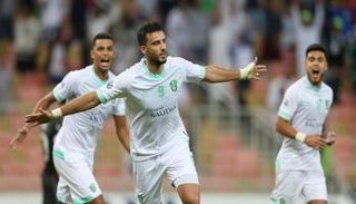 عمر السومة مهاجم الأهلي