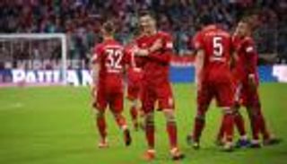 رقم تاريخي وصدارة تهديفية لليفا أمام فولفسبورج