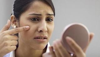 أسباب وأضرار وعلاج انسداد مسام البشرة