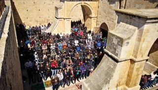 باب الرحمة يوم الجمعة