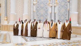 الشيخ محمد بن زايد وأعضاء المجلس التنفيذي لإمارة أبوظبي