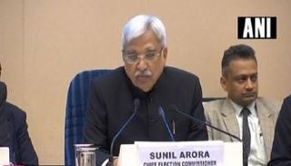 رئيس مفوضية الانتخابات الهندية سونيل أرورا