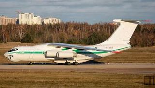 طائرة جزائرية بمطار بوفاريك العسكري