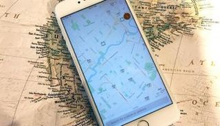 آيفون يتتبع تحركاتك