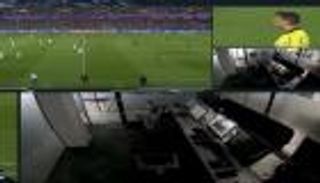 صحيفة توضح سبب خلو غرفة حكام الفيديو في مباراة الريال وبلد الوليد