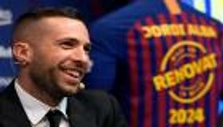 ألبا يحذر من تكرار "كارثة" روما أمام ليون