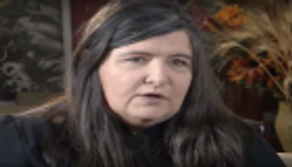 أمريكية تنسى آخر ٤٠ عاما من حياتها عقب صداع حاد