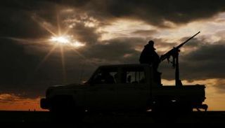 عناصر تابعة لقوات سوريا الديمقراطية