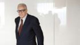 الجزائري الأخضر الإبراهيمي.. من وسيط دولي إلى مرمم وطني