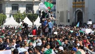 المظاهرات الاحتجاجية في الجزائر- رويترز