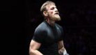 القبض على مكجريجور بسبب هاتف