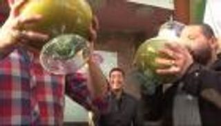 بالصور.. تحدي "عصير القصب" في مصر.. والجائزة 100 جنيه