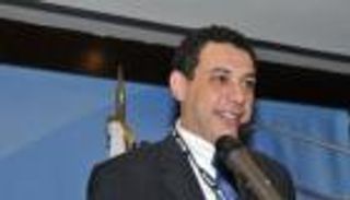 لبناني محتجز في إيران يترشح للانتخابات من "قبر" تحت الأرض