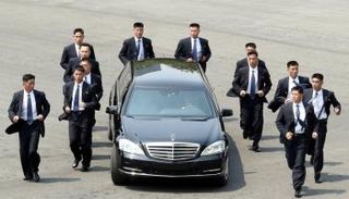 إحدى سيارات زعيم كوريا الشمالية كيم جونج أون