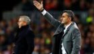 فالفيردي: ليون دفع ثمن المخاطرة أمام برشلونة