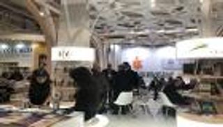 بالصور.. الشارقة تنقل الثقافة العربية إلى جمهور لندن للكتاب