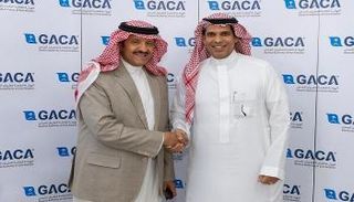 الأمير سلطان بن سلمان بن عبدالعزيز ونبيل العمودي