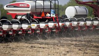 الآليات ذاتية القياة تغزو الحقول قريبا