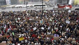 إضراب طلاب العالم احتجاجا على تغير المناخ