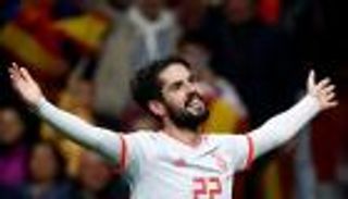 إنريكي يستبعد إيسكو من قائمة منتخب إسبانيا