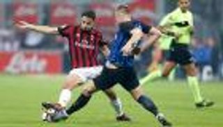 ميلان يحطم رقم إنتر التاريخي قبل "ديربي الغضب"