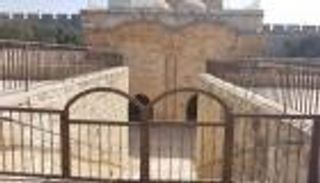 قرار إسرائيلي بإغلاق مصلى باب الرحمة في الأقصى.. وتحذير فلسطيني من "حرب دينية"