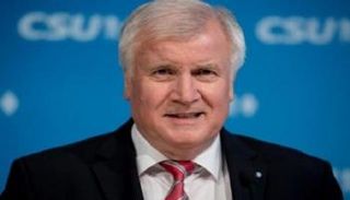 هورست زيهوفر وزير الداخلية الألماني