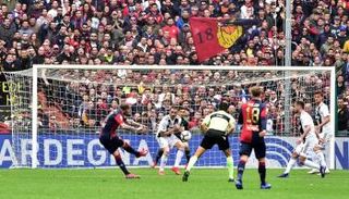 يوفنتوس يخسر من جنوى