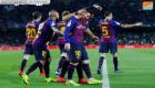 برشلونة يكتسح بيتيس ويحلق بصدارة الدوري الإسباني