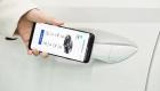 اختراع هيونداي الجديد.. مفتاح رقمي للسيارات يعمل عبر الهاتف