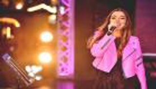 بالصور.. بلقيس تتألق في دبي وتستعد لأول حفل نسائي بأبوظبي