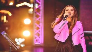 المطربة اليمنية بلقيس