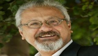 شربل داغر الفائز بجائزة زايد للكتاب