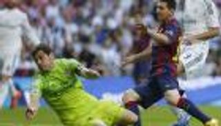 كاسياس يعترف بفضل ميسي عليه