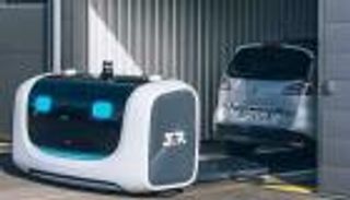 فيديو.. روبوت لصف السيارات في مطار فرنسي