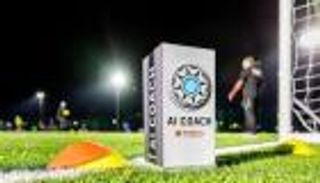 بالصور.. الذكاء الاصطناعي يصل ملاعب كرة القدم عبر الروبوت المدرب