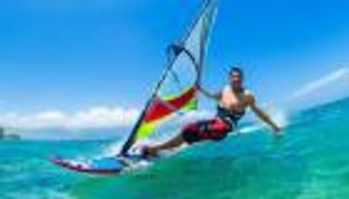 جولة لـ"العين الإخبارية" في أفضل 5 شواطئ لممارسة الرياضات المائية