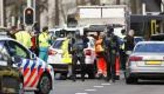 النيابة الهولندية: رسالة بسيارة مطلق النار في أوتريخت ترجح وجود دافع إرهابي