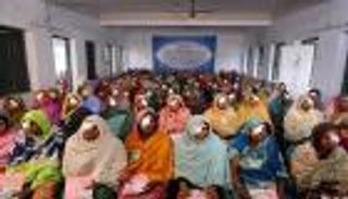 "نور دبي" الإماراتية تختتم مخيمها العلاجي في بنجلاديش