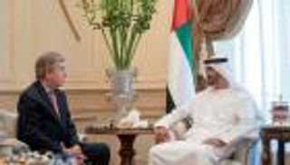 محمد بن زايد يستقبل رئيس وفد المنتخب الأمريكي في الأولمبياد الخاص